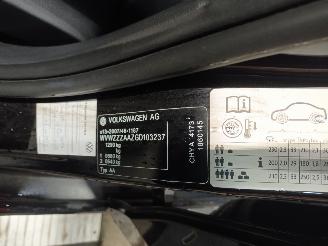 Volkswagen Up! Up! (121) Hatchback 1.0 12V 60 (CHYA) [44kW]  (08-2011/08-2020) picture 6