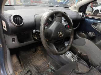 Toyota Aygo Aygo (B10) Hatchback 1.0 12V VVT-i (1KR-FE) [50kW]  (07-2005/05-2014) picture 5
