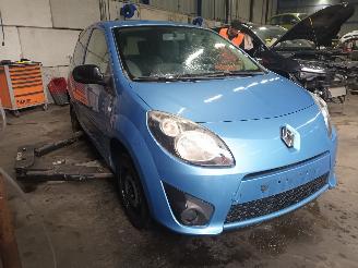 Renault Twingo Twingo II (CN) Hatchback 3-drs 1.5 dCi 90 FAP (K9K-820(K9K-P8)) [63kW]=
  (10-2010/09-2014) picture 2