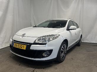 Coche siniestrado Renault Mégane Megane III Grandtour (KZ) Combi 5-drs 1.5 dCi 110 (K9K-636(K9K-A6)) [8=
1kW]  (02-2009/04-2016) 2012/12