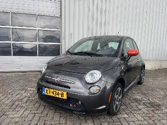 Schadeauto Fiat 500 500 (312) Hatchback Electric (E99) [83kW]  (09-2012/...) 2015/10
