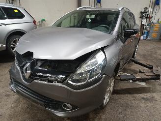 disassembly passenger cars Renault Clio Clio IV Estate/Grandtour (7R) Combi 5-drs 0.9 Energy TCE 90 12V (H4B-4=
00(H4B-A4)) [66kW]  (01-2013/08-2021) 2014/4