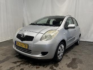 occasione autovettura Toyota Yaris Yaris II (P9) Hatchback 1.3 16V VVT-i (2SZFE) [64kW]  (08-2005/11-2010=
) 2006/3