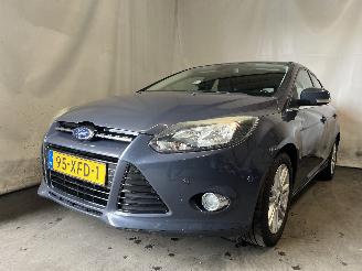 skadebil auto Ford Focus Focus 3 Hatchback 1.0 Ti-VCT EcoBoost 12V 100 (M2DA(Euro 5)) [74kW]  (=
02-2012/05-2018) 2012/5