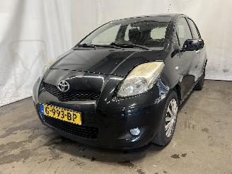 Coche accidentado Toyota Yaris Yaris II (P9) Hatchback 1.33 16V Dual VVT-I (1NRFE) [74kW]  (11-2008/1=
2-2011) 2010/6