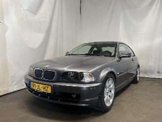 Schadeauto BMW 3-serie 3 serie (E46/2) Coupé 318 Ci 16V (N42-B20A) [105kW]  (09-2001/02-200=
4) 2002/5