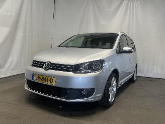 Vaurioauto  passenger cars Volkswagen Touran Touran (1T3) MPV 1.6 TDI 16V (CAYC(Euro 5)) [77kW]  (05-2010/05-2015) 2014/1