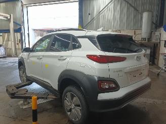 Hyundai Kona Kona (OS) SUV 64 kWh (EM16) [150kW]  (04-2018/03-2023) picture 4