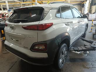 Hyundai Kona Kona (OS) SUV 64 kWh (EM16) [150kW]  (04-2018/03-2023) picture 3