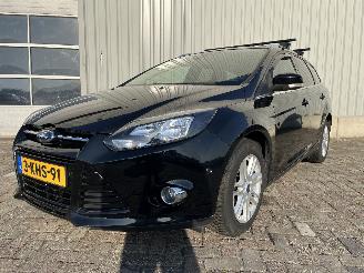 Unfallwagen Ford Focus Focus 3 Wagon Combi 1.0 Ti-VCT EcoBoost 12V 125 (M1DA(Euro 5)) [92kW] =
 (02-2012/05-2018) 2013/4