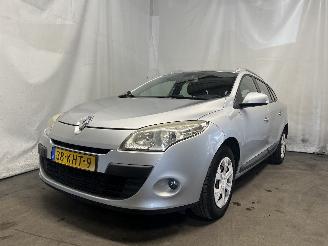 Avarii autoturisme Renault Mégane Megane III Grandtour (KZ) Combi 5-drs 1.6 16V (K4M-848(K4M-P8)) [74kW]=
  (05-2009/02-2016) 2009/11