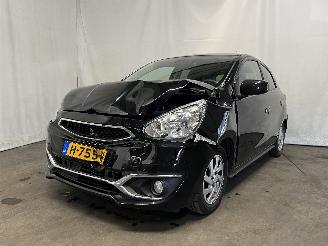 Schadeauto Mitsubishi Space-star Space Star (A0) Hatchback 1.0 12V (3A90(Euro 5)) [52kW]  (05-2012/...)= 2020/2