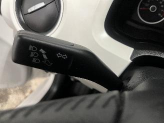 Seat Mii Mii Hatchback 1.0 12V (CHYA) [44kW]  (10-2011/07-2019) picture 14