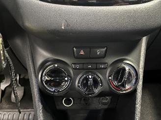 Peugeot 208 208 I (CA/CC/CK/CL) Hatchback 1.0 Vti 12V PureTech (EB0(ZMZ)) [50kW]  =
(03-2012/12-2019) picture 17