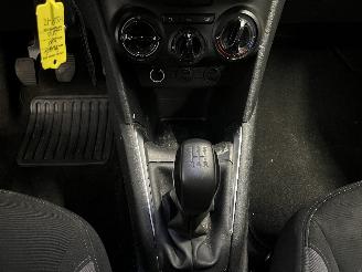 Peugeot 208 208 I (CA/CC/CK/CL) Hatchback 1.0 Vti 12V PureTech (EB0(ZMZ)) [50kW]  =
(03-2012/12-2019) picture 21