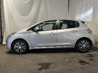 Peugeot 208 208 I (CA/CC/CK/CL) Hatchback 1.0 Vti 12V PureTech (EB0(ZMZ)) [50kW]  =
(03-2012/12-2019) picture 4