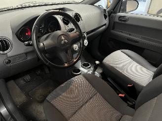 Mitsubishi Colt Colt (Z2/Z3) Hatchback 1.3 16V (4A90) [70kW]  (06-2004/06-2012) picture 12