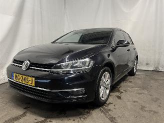 skadebil auto Volkswagen Golf Golf VII (AUA) Hatchback 1.0 TSI 12V (CHZC(Euro 6)) [81kW]  (11-2016/0=
8-2020) 2017/11