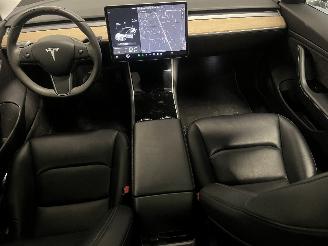 Tesla Model 3 Model 3 Sedan Long Range AWD 75 kWh (3D3) [258kW]  (06-2018/...) picture 18