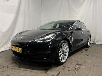 skadebil auto Tesla Model 3 Model 3 Sedan Long Range AWD 75 kWh (3D3) [258kW]  (06-2018/...) 2020/3