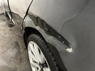 Tesla Model 3 Model 3 Sedan Long Range AWD 75 kWh (3D3) [258kW]  (06-2018/...) picture 10
