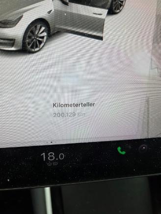 Tesla Model 3 Model 3 Sedan Long Range AWD 75 kWh (3D5) [258kW]  (06-2018/...) picture 2