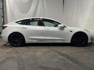 Tesla Model 3 Model 3 Sedan Long Range AWD 75 kWh (3D5) [258kW]  (06-2018/...) picture 7