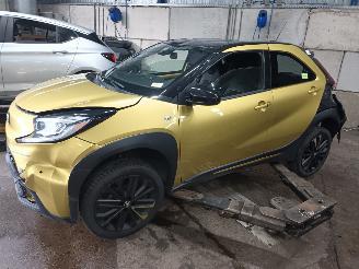 rozbiórka samochody osobowe Toyota Aygo Aygo X Hatchback 1.0 12V VVT-i (1KR-FE) [53kW]  (03-2022/...) 2023/1