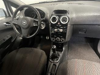 Opel Corsa Corsa D Hatchback 1.4 16V Twinport (A14XER(Euro 5)) [74kW]  (12-2009/0=
8-2014) picture 11
