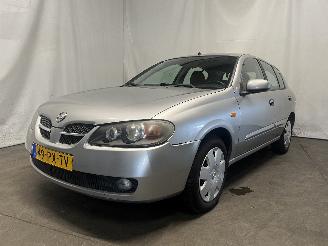skadebil auto Nissan Almera Almera (N16) Hatchback 1.8 16V (QG18DE) [85kW]  (10-2002/11-2006) 2004/12