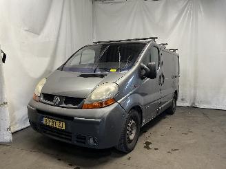 Voiture accidenté Renault Trafic Trafic New (FL) Van 2.5 dCi 16V 135 (G9U-730) [99kW]  (05-2003/10-2006=
) 2005/8