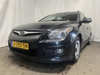 škoda osobní automobily Hyundai I-30 i30 Crosswagon (WWH) Combi 1.4 CVVT 16V (G4FA) [80kW]  (11-2009/06-201=
2) 2011/11
