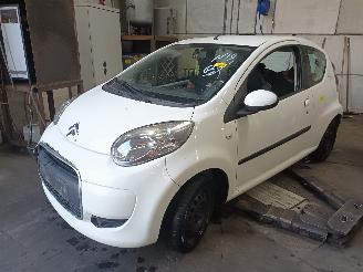 Vrakbiler auto Citroën C1 C1 Hatchback 1.0 12V (384F(CFA)) [50kW]  (06-2005/09-2014) 2011/1
