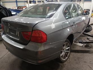 BMW 3-serie 3 serie (E90) Sedan 318i 16V (N43-B20A) [105kW]  (09-2007/10-2011) picture 3
