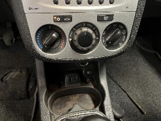 Opel Corsa Corsa D Hatchback 1.2 16V LPG (A12XER(Euro 5)) [63kW]  (06-2011/08-201=
4) picture 15