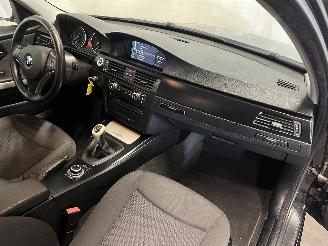 BMW 3-serie 3 serie (E90) Sedan 316i 16V (N43-B16A) [90kW]  (09-2007/10-2011) picture 16