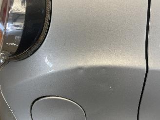 Daewoo Spark Spark (M300) Hatchback 1.0 16V Bifuel (LMT) [48kW]  (07-2010/12-2015) picture 10