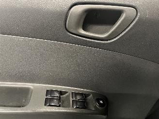 Daewoo Spark Spark (M300) Hatchback 1.0 16V Bifuel (LMT) [48kW]  (07-2010/12-2015) picture 22
