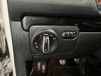Volkswagen Golf Golf VI (5K1) Hatchback 1.4 TSI 160 16V (CAVD) [118kW]  (10-2008/11-20=
12) picture 24