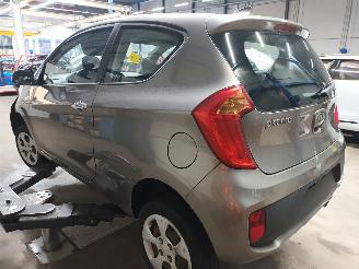 Kia Picanto Picanto (TA) Hatchback 1.0 12V (G3LA) [51kW]  (05-2011/06-2017) picture 4