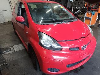 Toyota Aygo Aygo (B10) Hatchback 1.0 12V VVT-i (1KR-FE) [50kW]  (07-2005/05-2014) picture 2