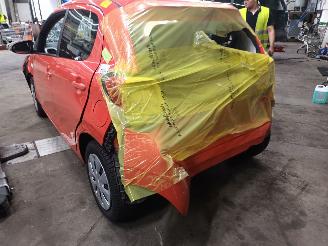 Citroën C1 C1 Hatchback 1.0 Vti 68 12V (1KR-FE(CFB)) [51kW]  (04-2014/04-2018) picture 4