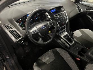 Ford Focus Focus 3 Wagon Combi 1.0 Ti-VCT EcoBoost 12V 125 (M1DC) [92kW]  (02-201=
2/05-2018) picture 11