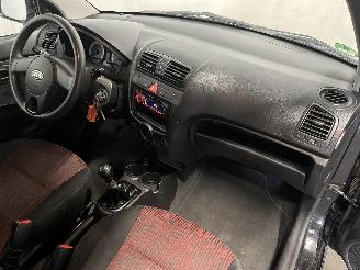 Kia Picanto Picanto (BA) Hatchback 1.0 12V (G4HE) [46kW]  (09-2007/04-2011) picture 11