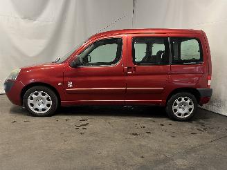 Peugeot Partner Partner Combispace MPV 1.6 16V (TU5JP4(NFU)) [80kW]  (07-2001/03-2008)= picture 4