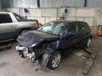Salvage car Peugeot 308 308 (L3/L8/LB/LH/LP) Hatchback 5-drs 1.2 12V e-THP PureTech 110 (EB2AD=
T(HNP)) [81kW]  (11-2013/06-2021) 2018/7