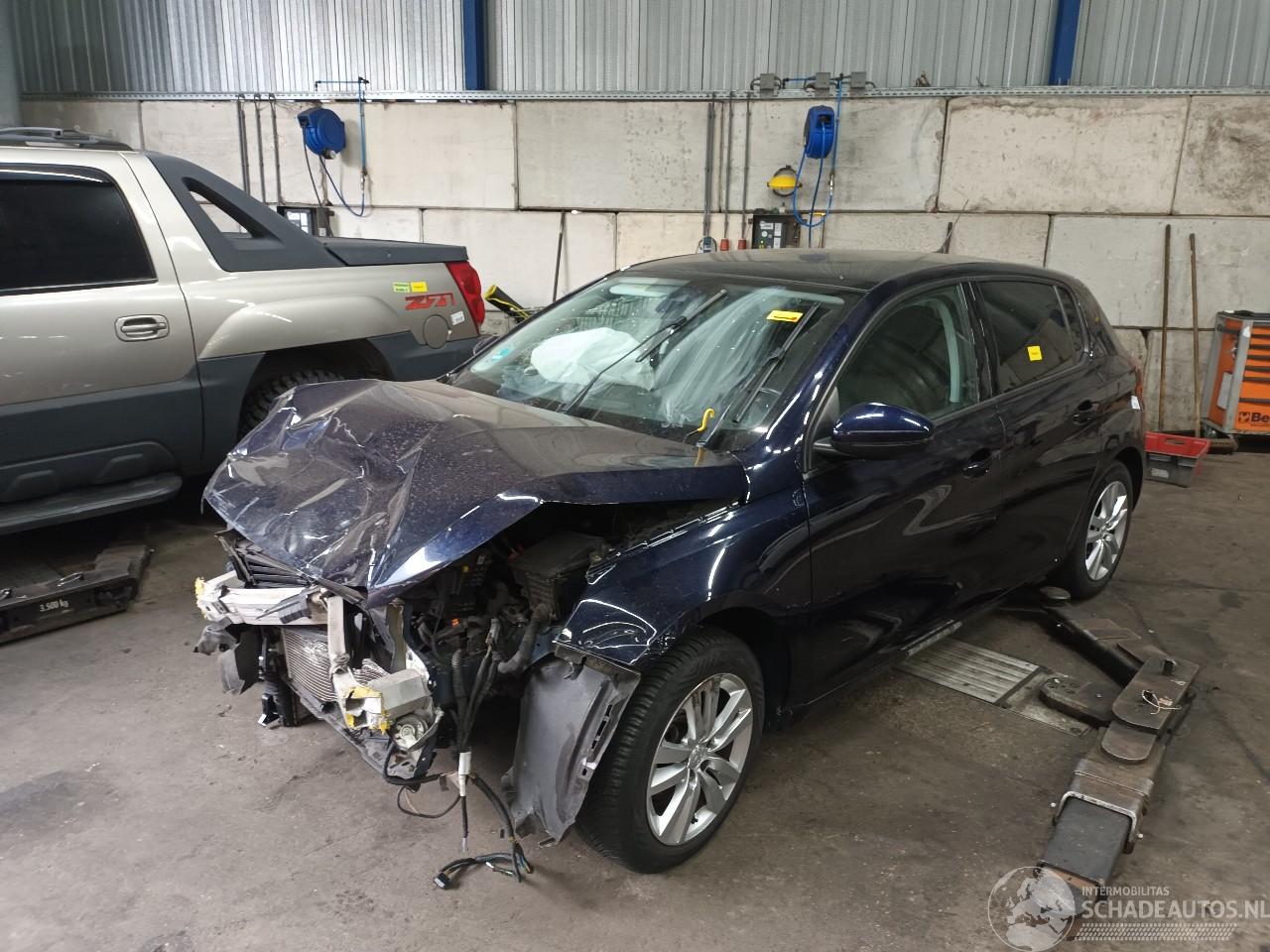 Peugeot 308 308 (L3/L8/LB/LH/LP) Hatchback 5-drs 1.2 12V e-THP PureTech 110 (EB2AD=
T(HNP)) [81kW]  (11-2013/06-2021)