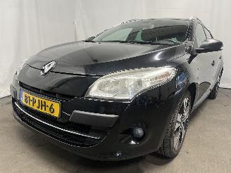 damaged passenger cars Renault Mégane Megane III Grandtour (KZ) Combi 5-drs 1.4 16V TCe 130 (H4J-700(H4J-A7)=
) [96kW]  (05-2009/02-2016) 2011/2