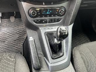 Ford Focus Focus 3 Wagon Combi 1.6 TDCi ECOnetic (NGDB) [77kW]  (05-2012/05-2018)= picture 15