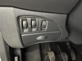 Renault Twingo Twingo II (CN) Hatchback 3-drs 1.2 16V (D4F-764(D4F-E7)) [55kW]  (03-2=
007/09-2014) picture 21